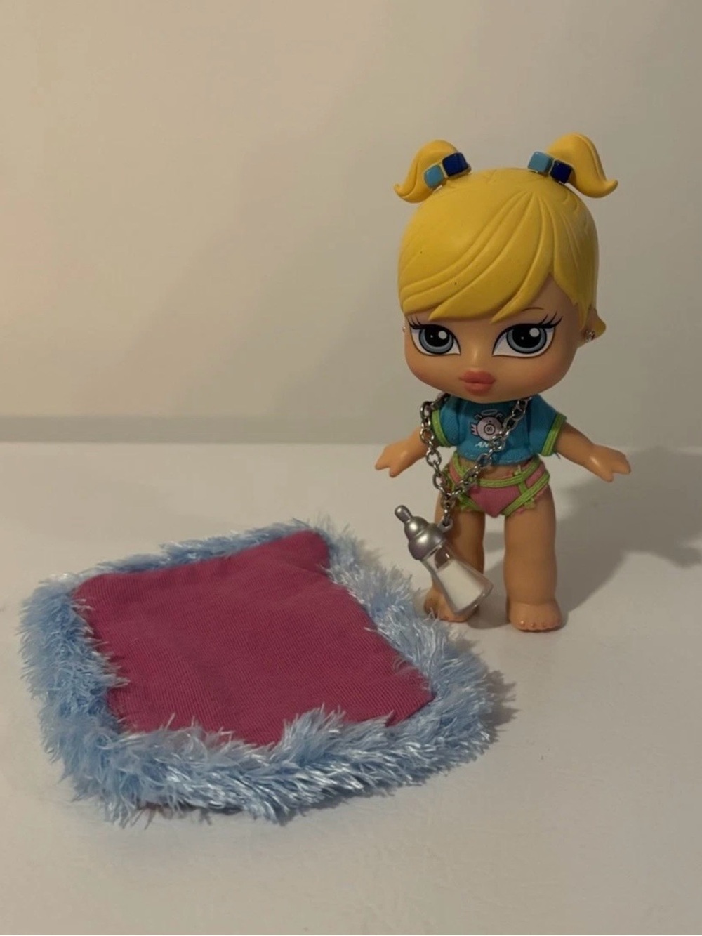 2/20$ 🐮 BRATZ Babyz Baby Cloe Chloe 5" Doll Figure MGA Entertainment Angel